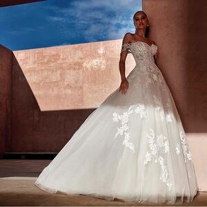 Pronovias Gerland wedding dress
